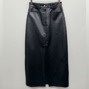 NEW W/ TAGS! Women’s Black Faux Leather Midi Skirt NWT